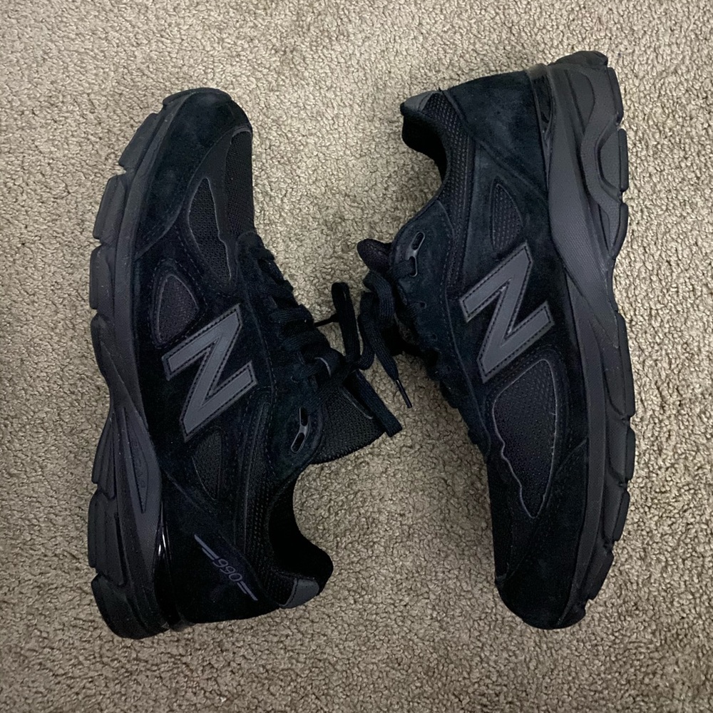 New Balance 990v4